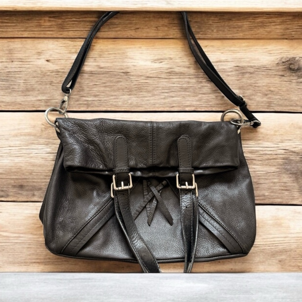 LAURA DI MAGGIO - Versatile Elegant Black Leather Tote Bag (excellent condition)